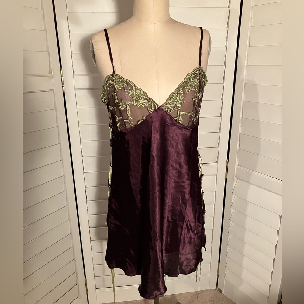 La Vie en Rose purple and green cami slip sleep ware size L
